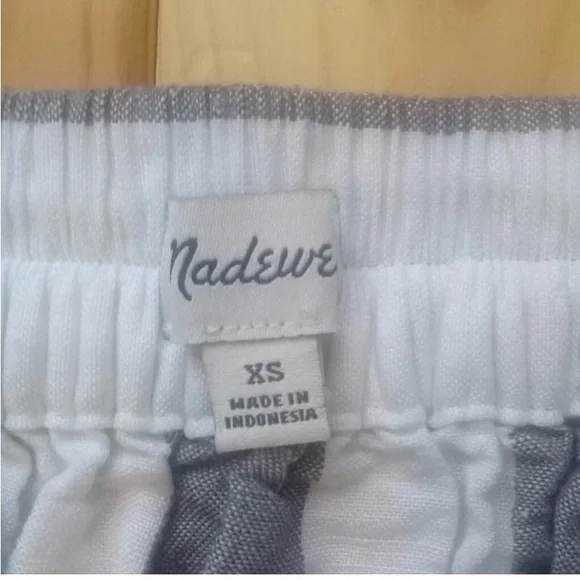 Madewell gray and white stripped overlay linen skirt - Picture 2 of 4